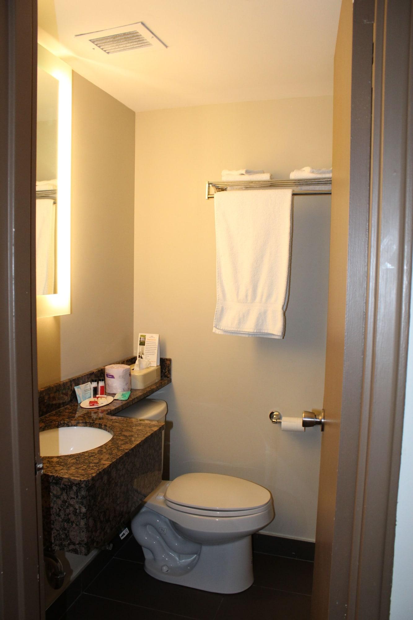 Surestay Plus By Best Western Windsor Exterior photo